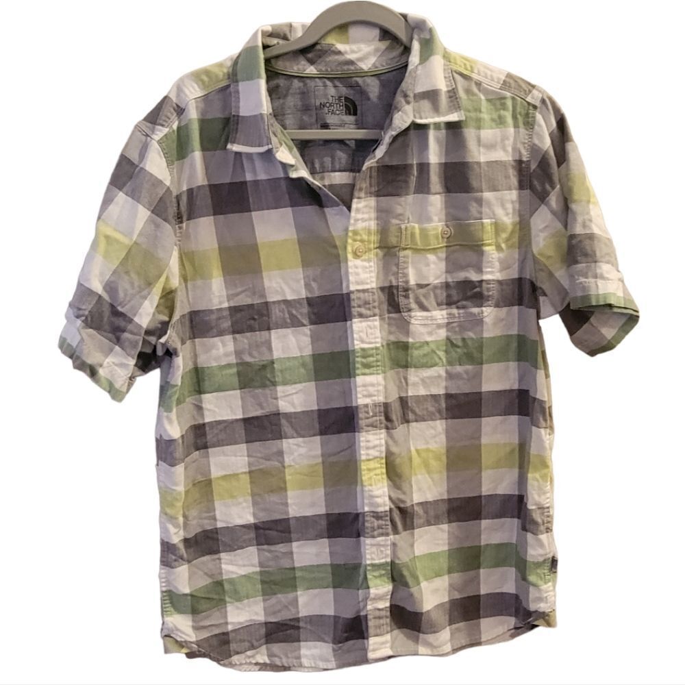 North Face Men’s Button Down Shirt Size Large